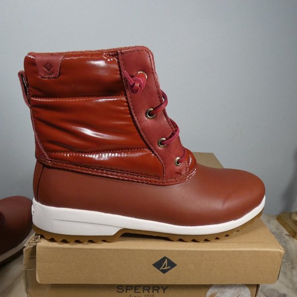Sperry Women's Maritime Repel Puffer Snow Boot, Red Nylon, 8 - Picture 9 of 9